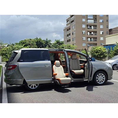 Nogiron uchun mashina o'rindig'i